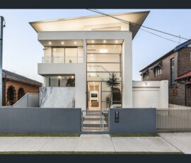 Bruce St Image